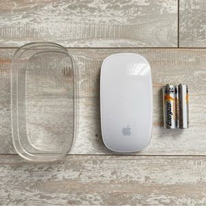 Apple Magic Mouse (AA Battery)